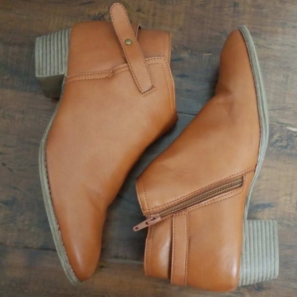Old Navy booties